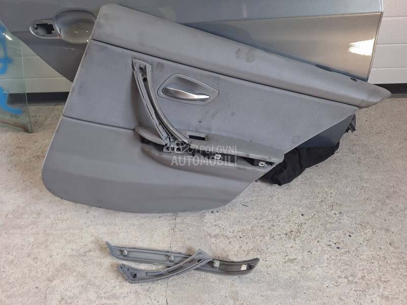 Tapacir zadnji desni E90 za BMW Serija 3 od 2005. do 2012. god.