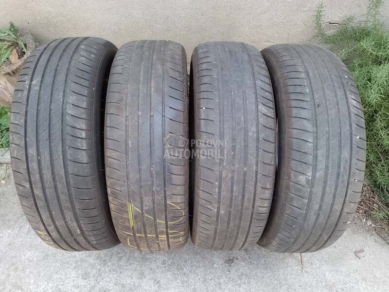 Bridgestone 215/60 R17 Letnja