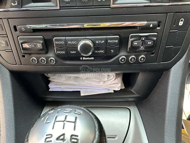 Kasetofon za Citroen C5