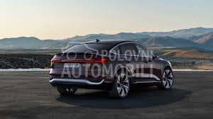 STAKLO RETROVIZOR SA GREJACEM za Audi Q8 od 2022. do 2024. god.