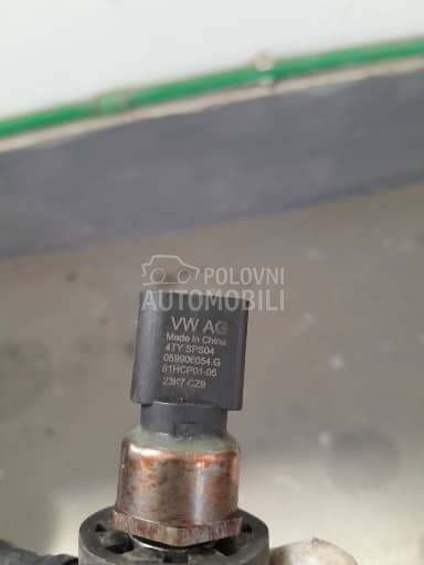 Senzor 059 906 054 G za Audi A6, A8, Q5 ...