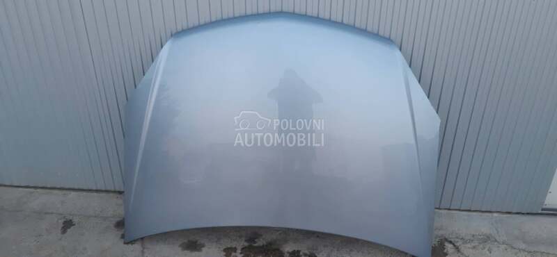 Hauba tamno siva za Opel Astra H od 2004. do 2012. god.