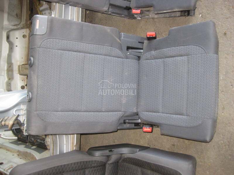 Sedista za Volkswagen Touran
