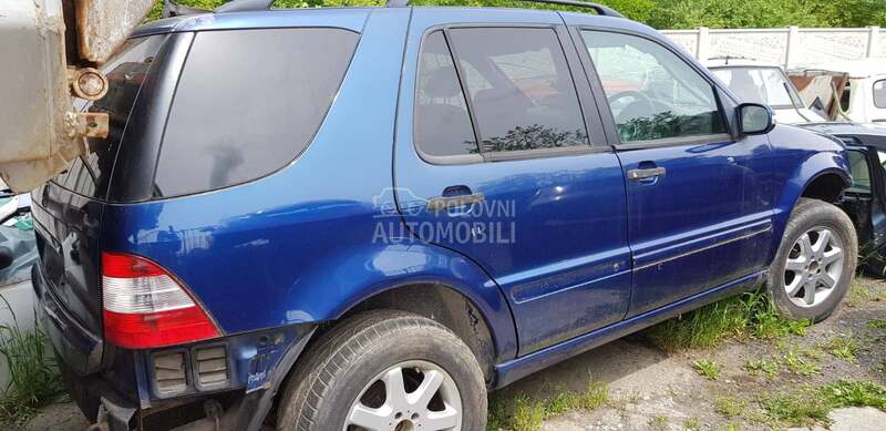 Mercedes Benz ML 270 270cdi 2003. god. -  kompletan auto u delovima