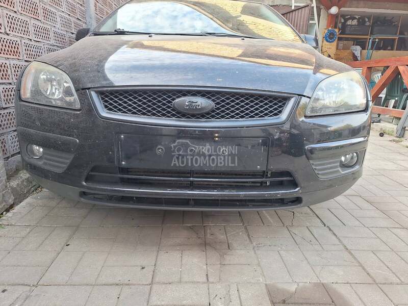 prednji branik focus mk2 crni za Ford Focus od 2004. do 2008. god.
