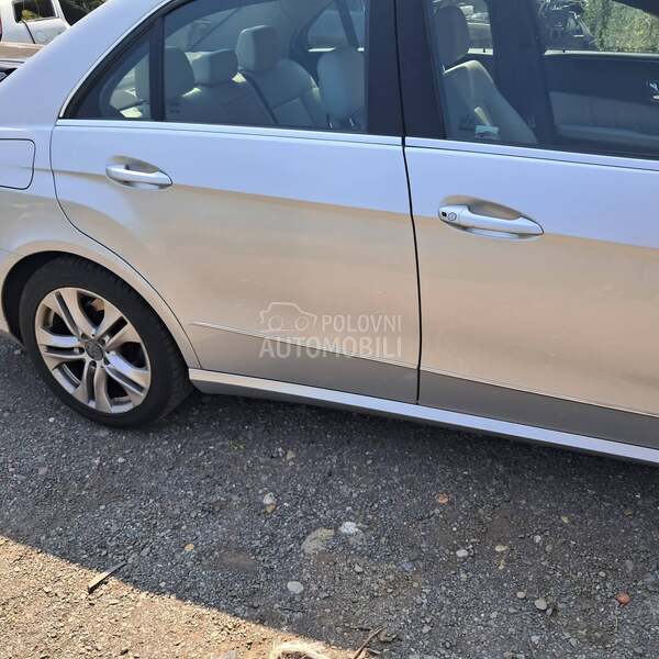 enterijer za Mercedes Benz E 220 od 2009. do 2022. god.