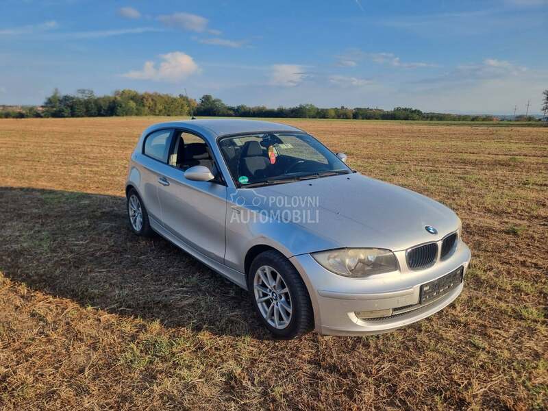 BMW 120 -  kompletan auto u delovima