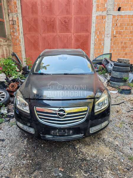 Opel Insignia 1.6t 2011. god. -  kompletan auto u delovima