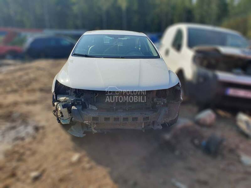 Volkswagen Passat CC 2.0 CFGB 2011. god. -  kompletan auto u delovima