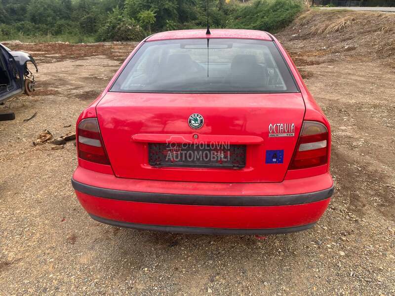 Stop lampa za Škoda Octavia od 1997. do 2004. god.