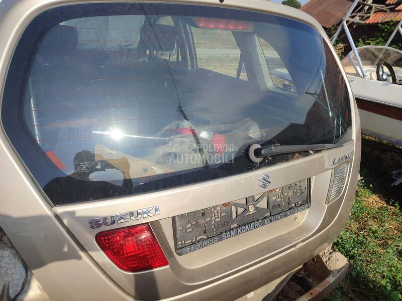 gepek vrata za Suzuki Liana