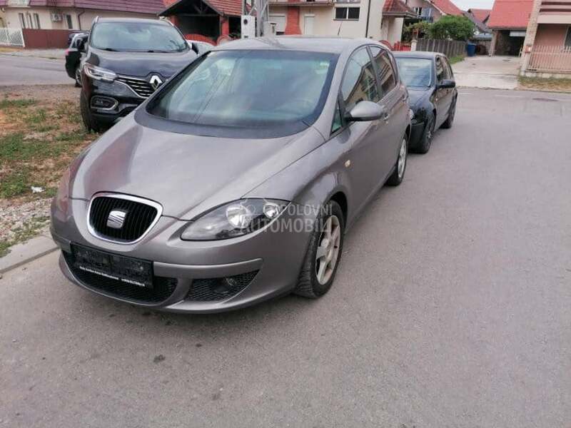 Seat Altea -  kompletan auto u delovima