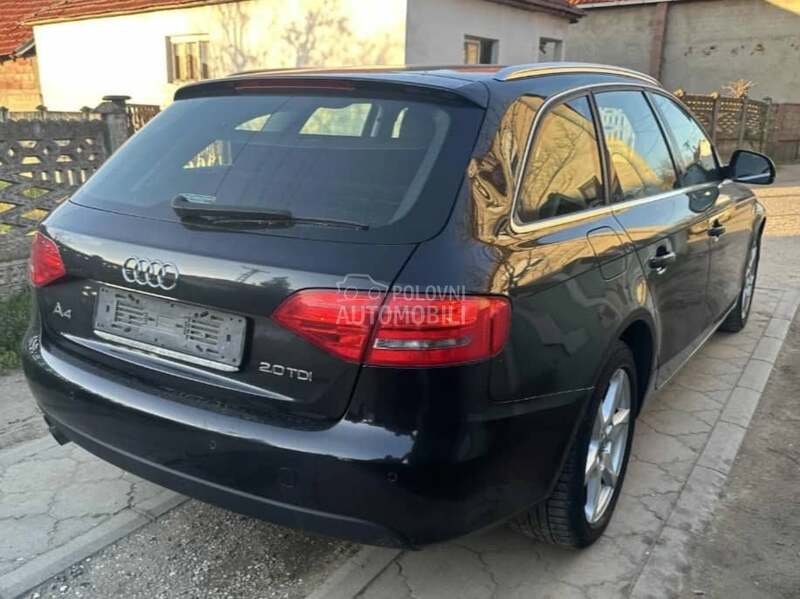 Vrata zadnja desna crna B8 za Audi A4 od 2007. do 2015. god.