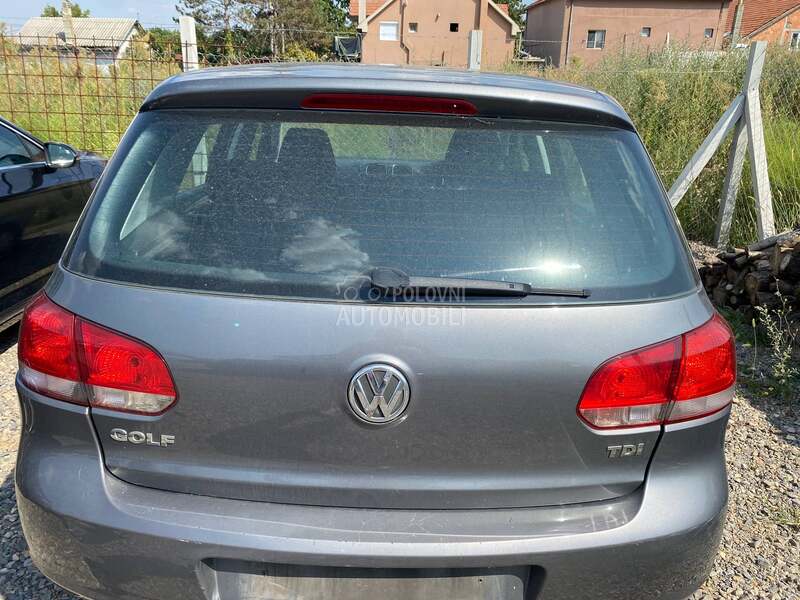 Volkswagen Golf 6 -  kompletan auto u delovima