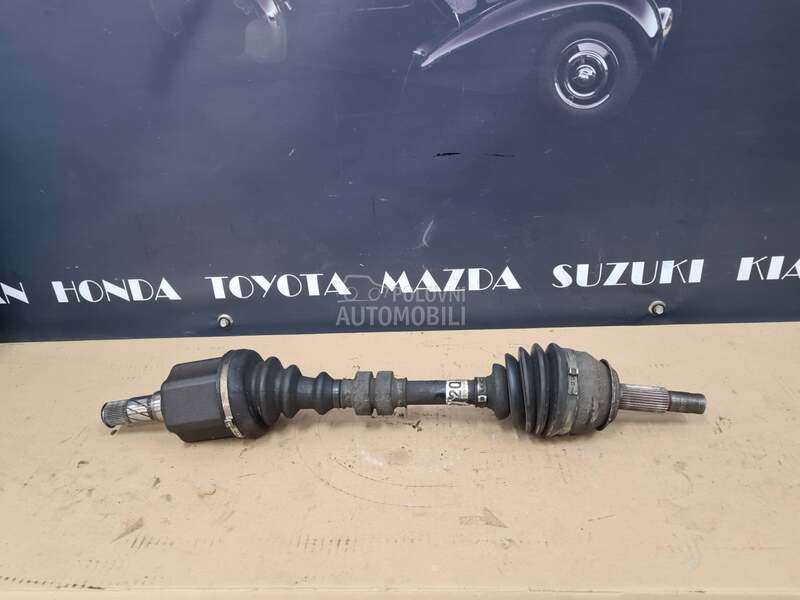 poluosovina leva 1,6dci za Nissan Qashqai od 2014. do 2021. god.