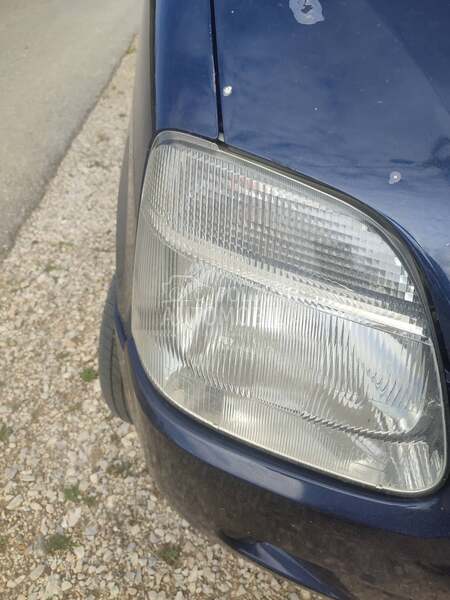 farovi za Opel Agila od 2000. do 2003. god.