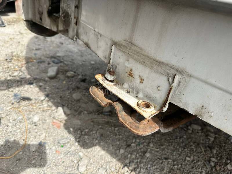 Drzac tocak za Volkswagen Caddy