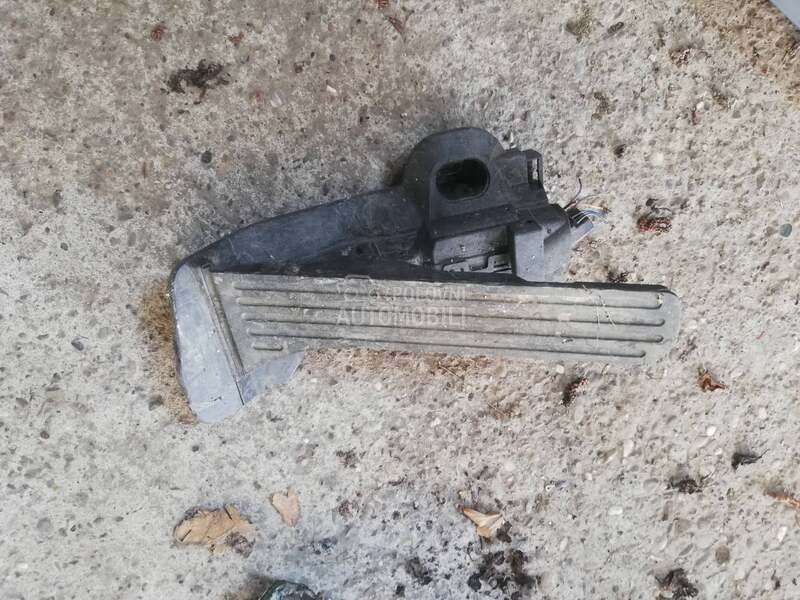 Pedala gasa za Volkswagen Golf 5
