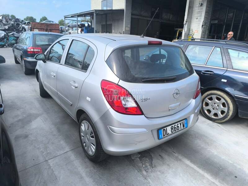 Zadnja leva vrta za Opel Corsa D od 2006. do 2011. god.