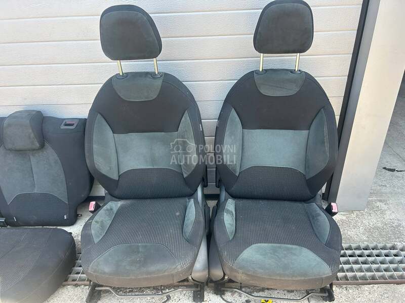 Enterijer za Citroen C3 od 2010. do 2014. god.