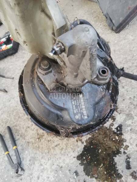 Kočioni vakum bubanj za Volkswagen Golf 5
