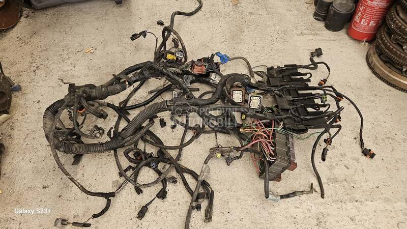 INSTALACIJA MOTORA za Renault Laguna