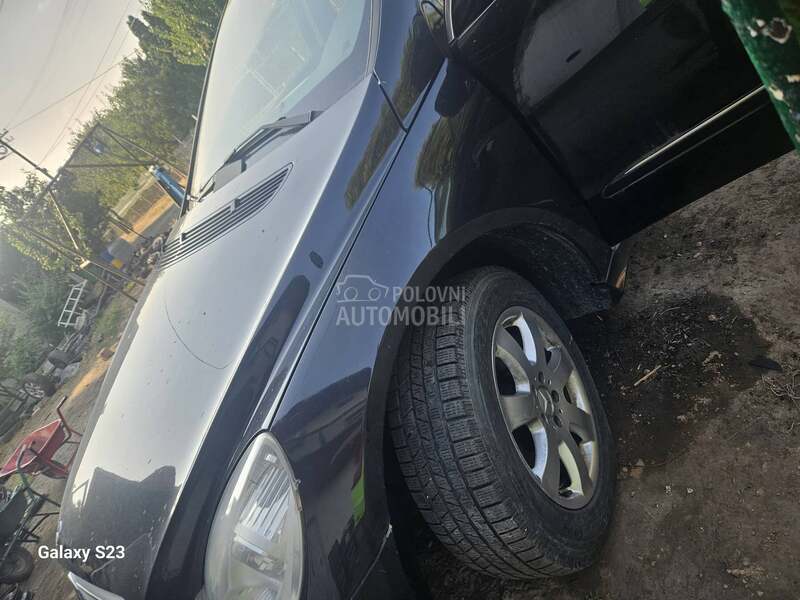 R Klasa W251 Levi Blatobran za Mercedes Benz R Klasa od 2004. do 2010. god.