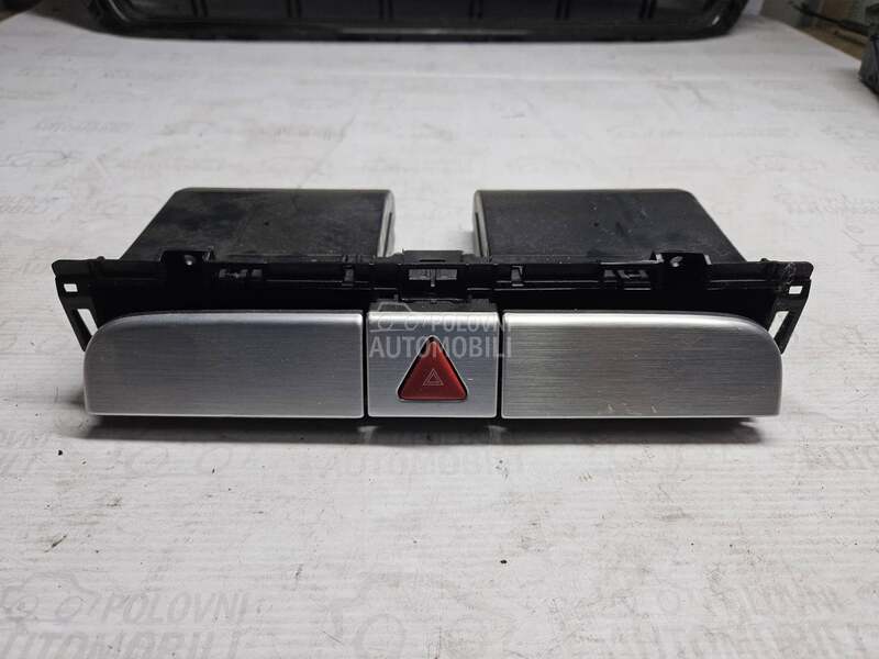 KASETA LADICA U TABLI za Volkswagen Passat B6 od 2005. do 2010. god.