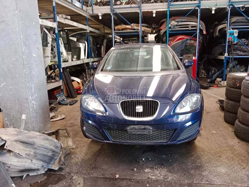 Desni far za Seat Leon od 2009. do 2013. god.