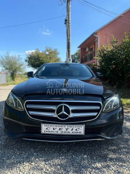Mercedes Benz E Klasa w213 2017. god. -  kompletan auto u delovima