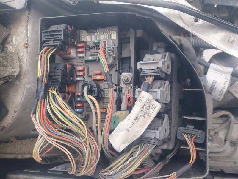 komplet s kodom.. za Peugeot 206, 207, 208 ... od 2001. do 2020. god.