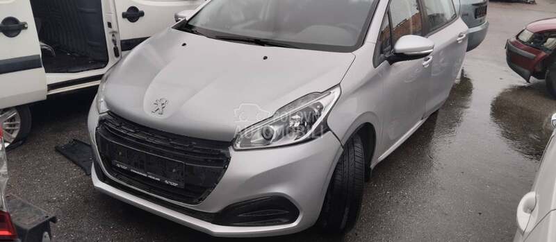 Peugeot 208 -  kompletan auto u delovima