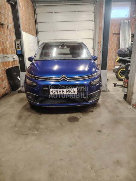 Prednji branik za Citroen C4 Grand SpaceTourer od 2016. do 2021. god.