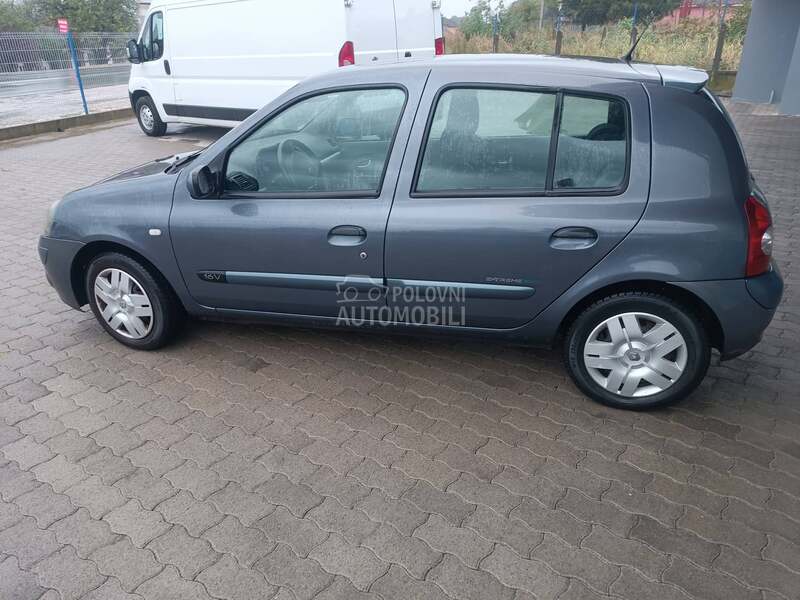 Polustranica, vezni lim za Renault Clio, Thalia od 2000. do 2018. god.