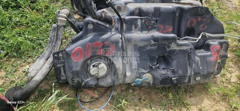 REZERVOAR  PUMPA za Renault Clio od 2001. do 2003. god.