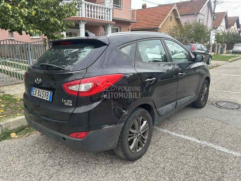 Polustranica, stub za Hyundai ix35