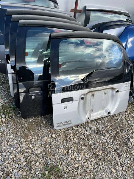 Gepek vrata staklo gepek vrata za Daihatsu Terios od 2000. do 2005. god.
