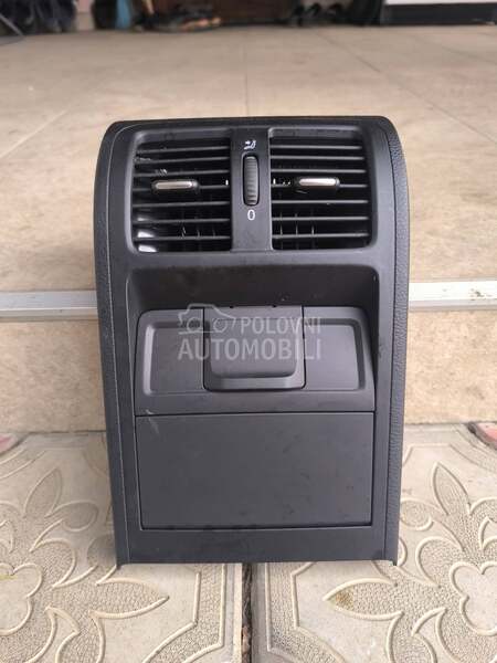 Zadnje resetke ventilacije za Volkswagen Passat B6, Passat B7, Passat CC