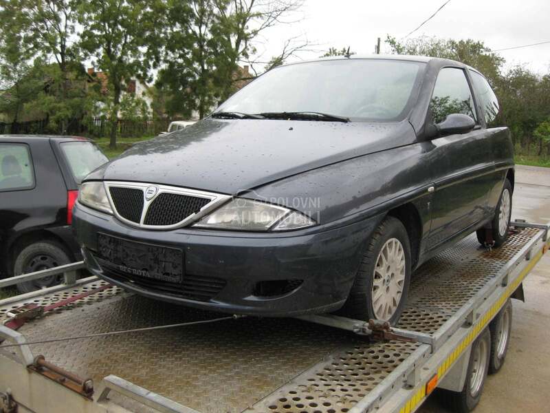 Lancia Ypsilon 1.2 b 2002. god. -  kompletan auto u delovima