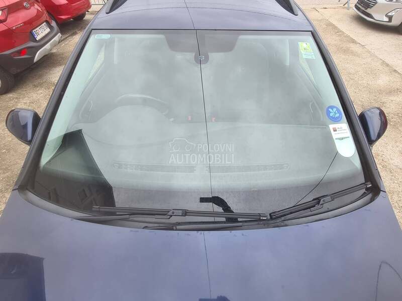 sofersajbna za Volkswagen Golf 7 od 2013. do 2019. god.