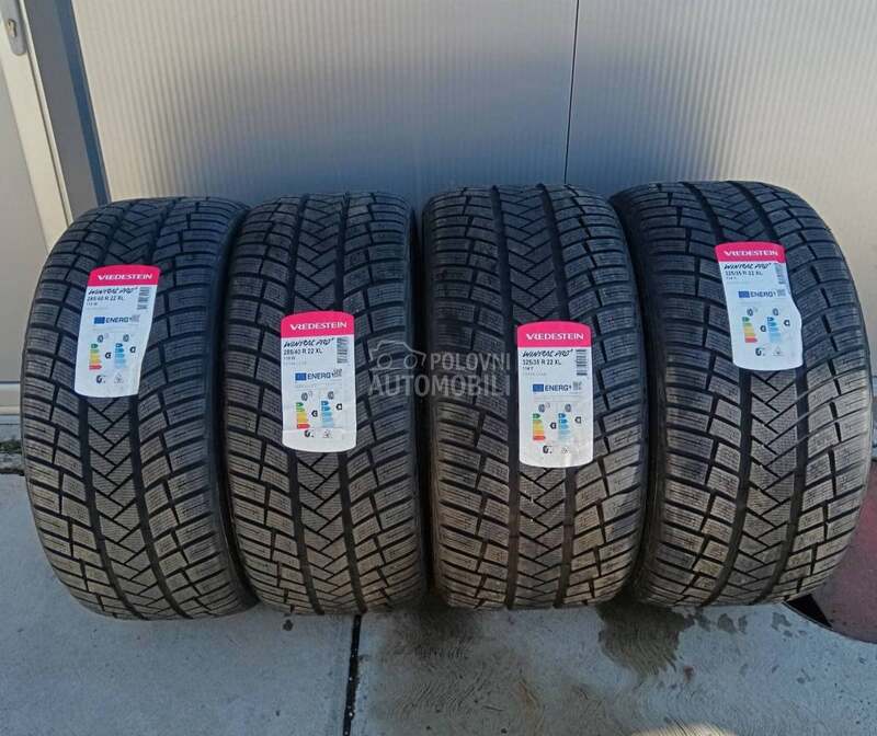 Vredestein 325/35 R22 Zimska