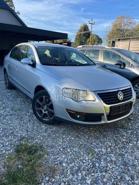 Volkswagen Passat B6 -  kompletan auto u delovima
