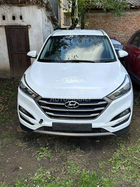 Hyundai Tucson 2015. god. -  kompletan auto u delovima