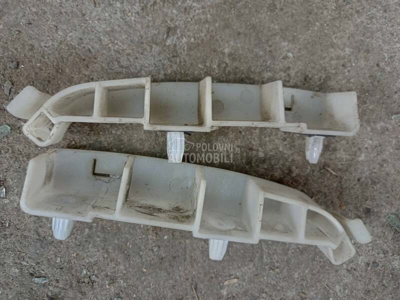Nosači branika za Nissan Micra od 2002. do 2009. god.