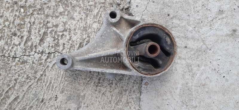 Prednji drzac motora 1.7cdti za Opel Astra H od 2004. do 2008. god.