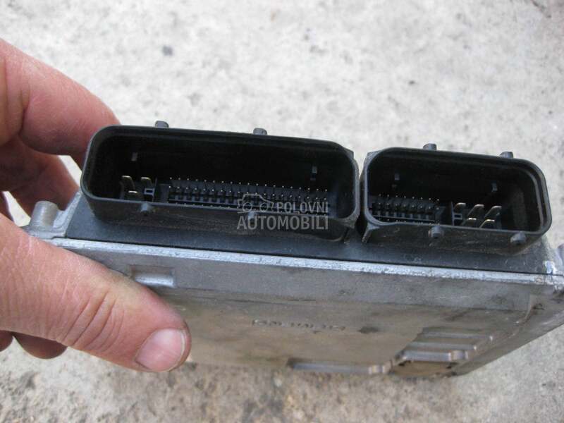 Motorni racunar 1.2 b 6 v za Volkswagen Polo od 2002. do 2005. god.