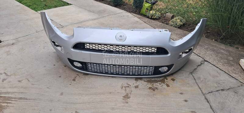 PREDNJI BRANIK SA REŠETKAMA za Fiat Grande Punto od 2014. do 2018. god.