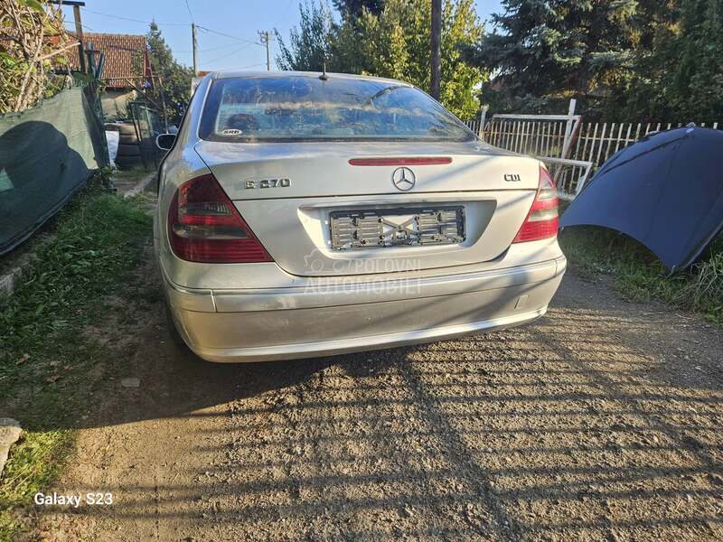 Gepek vrata limuzina W211 za Mercedes Benz E Klasa od 2002. do 2009. god.