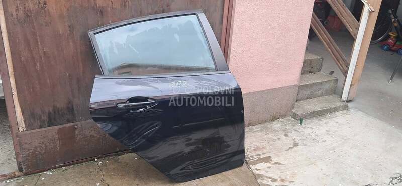 Zadnja desna vrata za Peugeot 208 od 2012. do 2019. god.