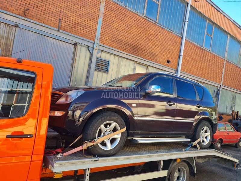 SsangYong Rexton -  kompletan auto u delovima